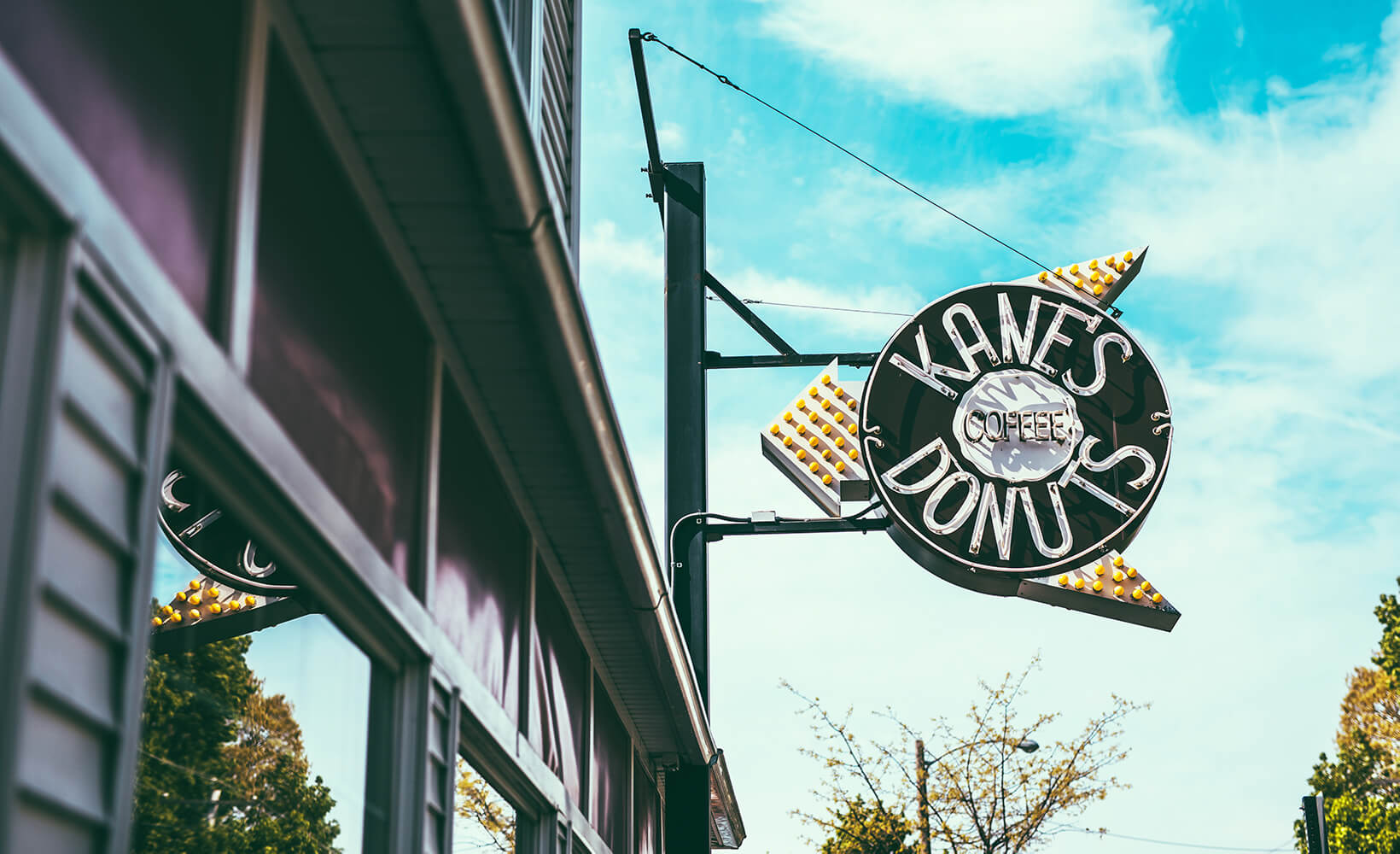 Kane's Donuts Sign